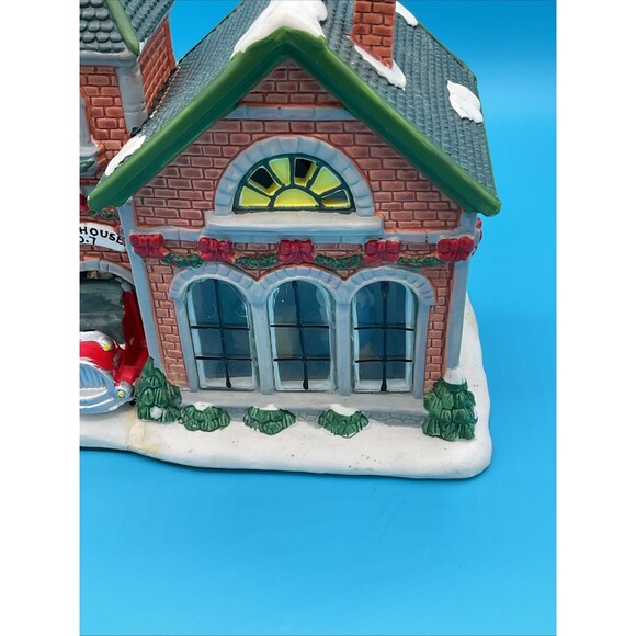 Burberry Christmas Village Fire House No. 7 - Picture 9 of 13